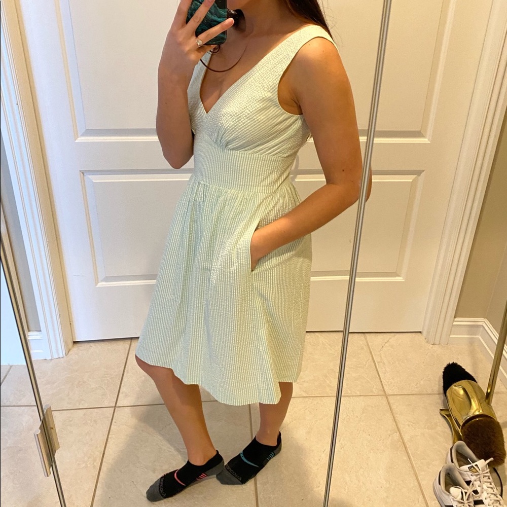 Jcrew Mint green seersucker dress with pockets!